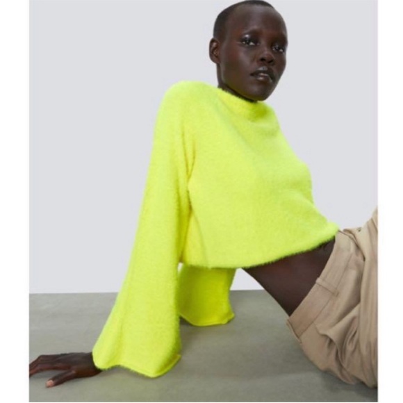 NEW Zara Knit Crop Sweater Bell sleeves M - Picture 1 of 10